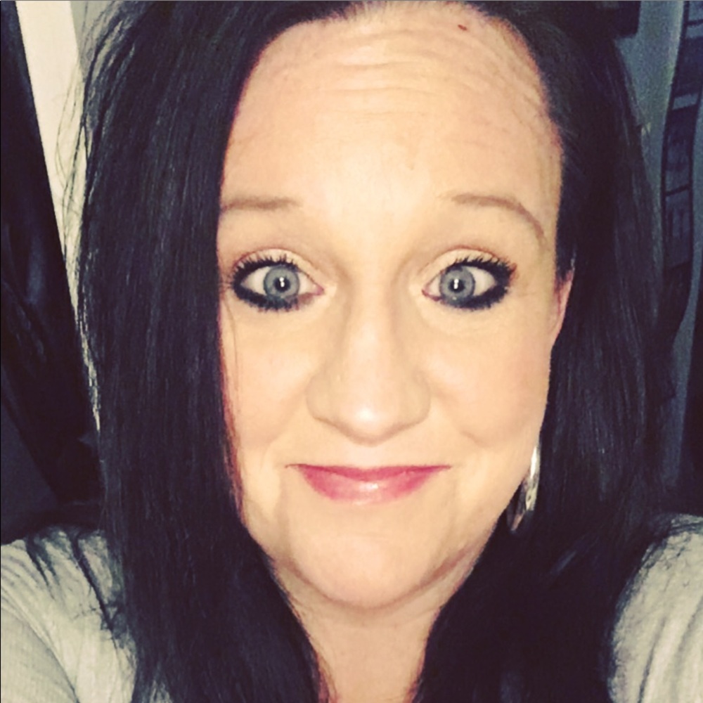 Meet your Posher, Alisha
